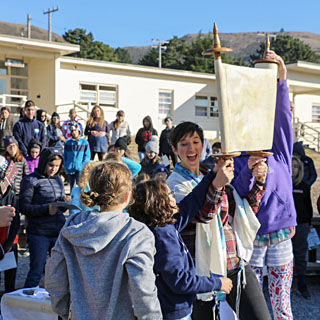 Together with the Rodan Family Foundation, the Libitzky Family Foundation, and associated partners, Taube Philanthropies launched a new program, “Strengthening Jewish Engagement for Bay Area Young Adults,”